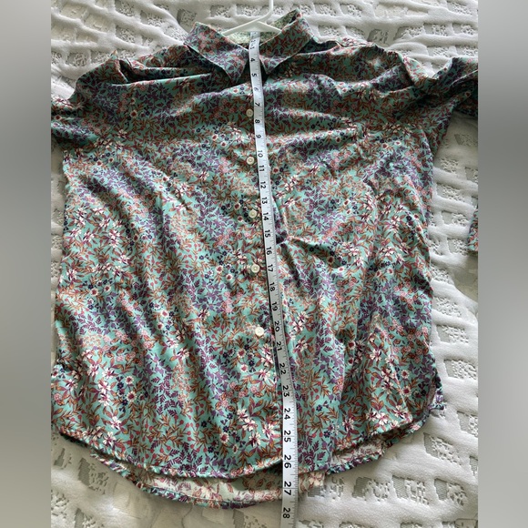 Foxcroft NYC Wrinkle Free size 12 Shaped Floral Button Down Collared Shirt - Picture 6 of 9